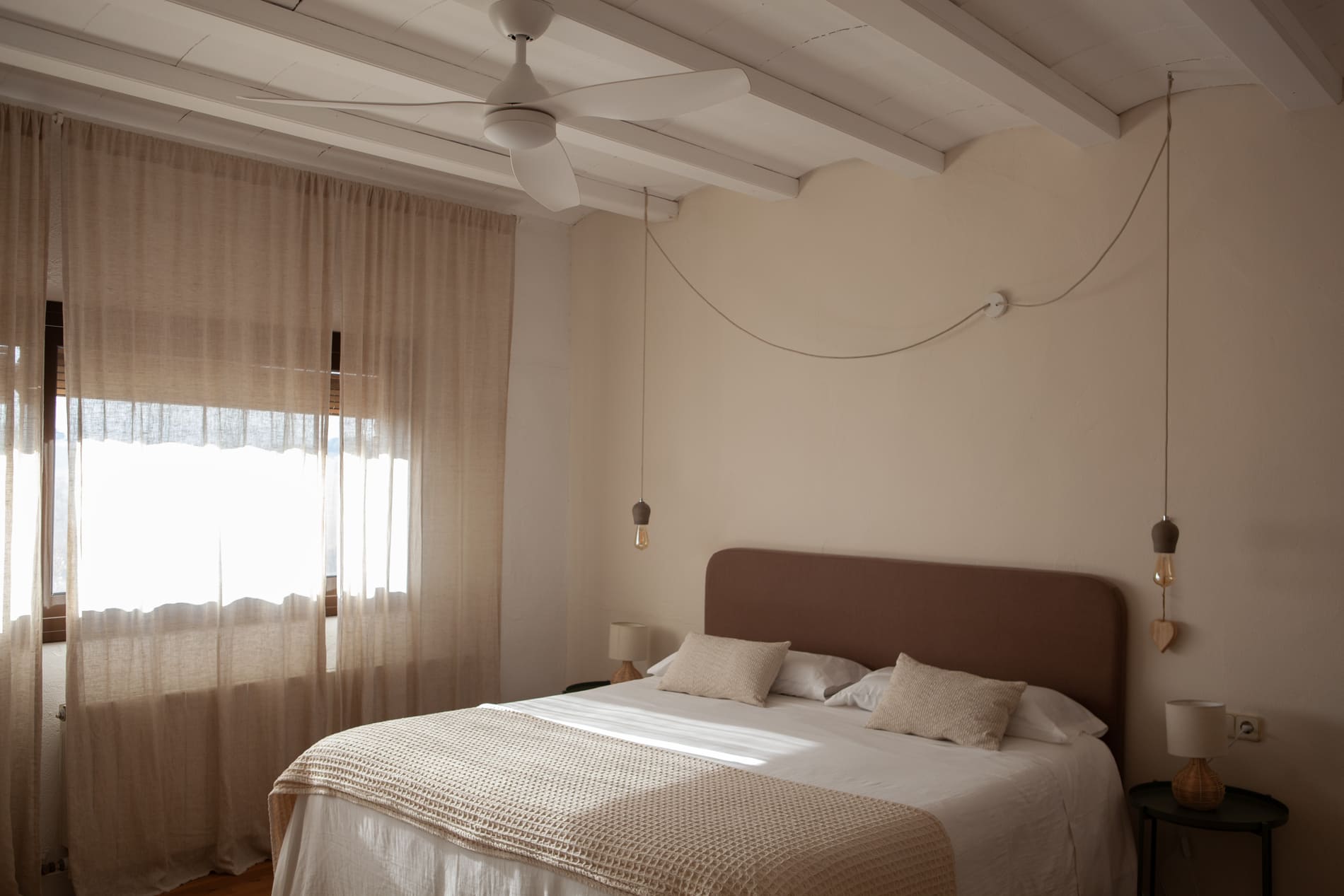 Cama matrimonio Retiro Aqva
